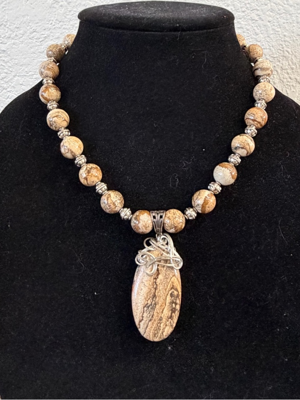 Jasper Statement Chunky Pendant Beaded Necklace Brown Tan Silver Tone Western